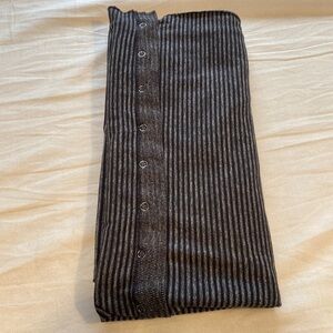 Lululemon Vinyasa Rulu Snap Scarf